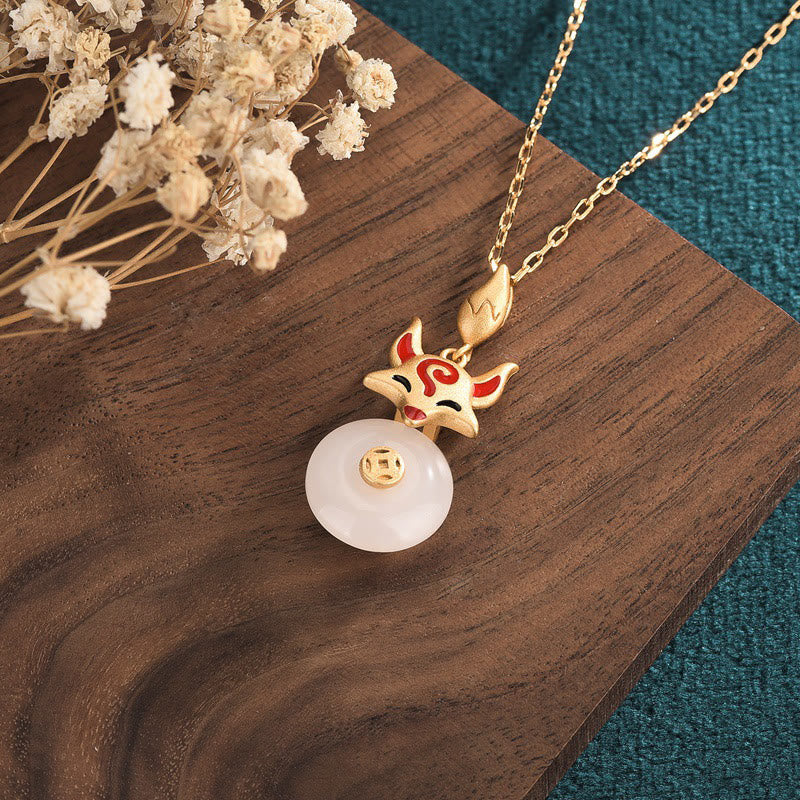 Collier de protection en jade blanc avec pendentif en forme de renard en cuivre