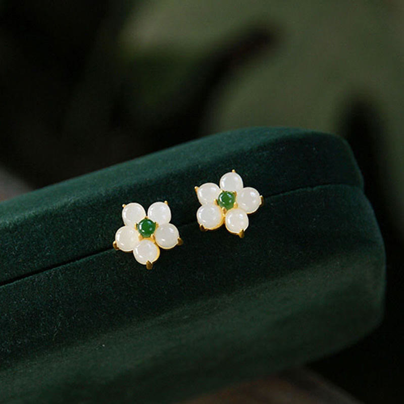 Boucles d'oreilles à tige en jade blanc porte-bonheur pour la protection
