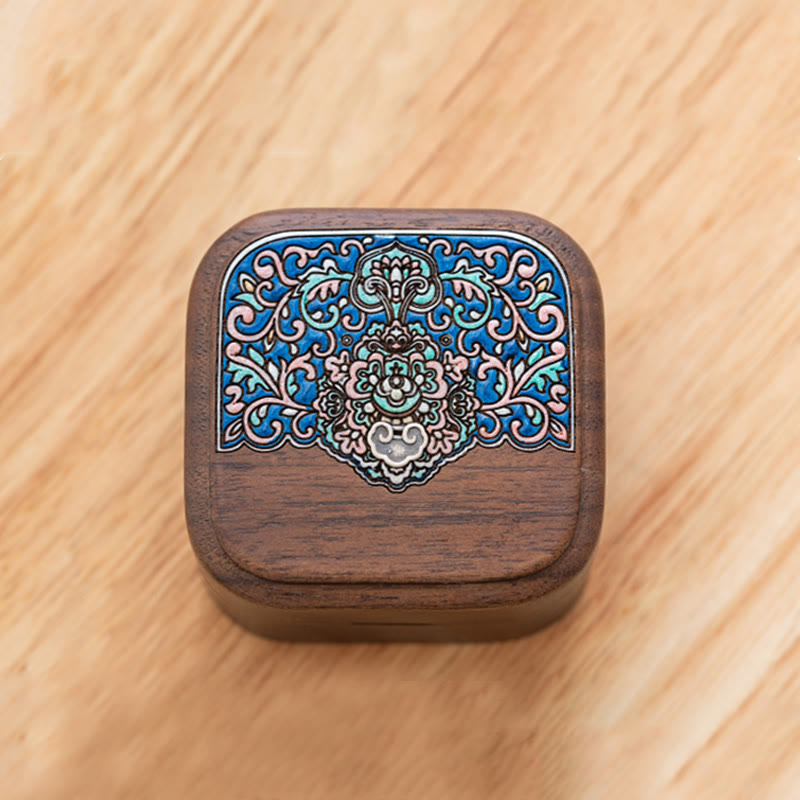 Boîte de rangement pour bagues et bijoux en bois de noyer noir faite à la main