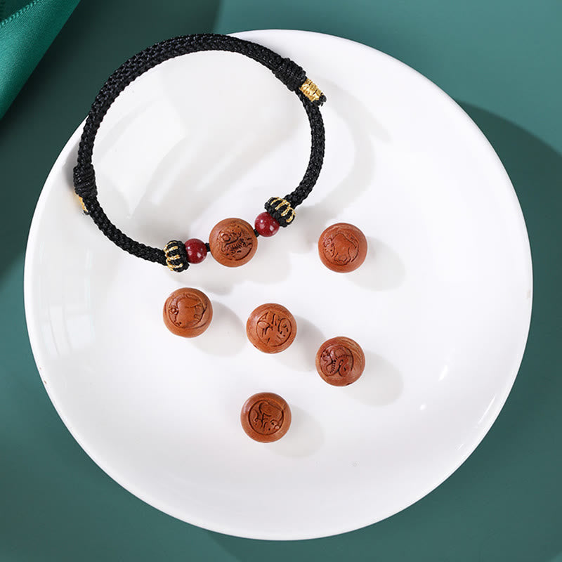 Bracelet de richesse en bois de pêcher naturel avec symbole du zodiaque chinois Fu et cinabre