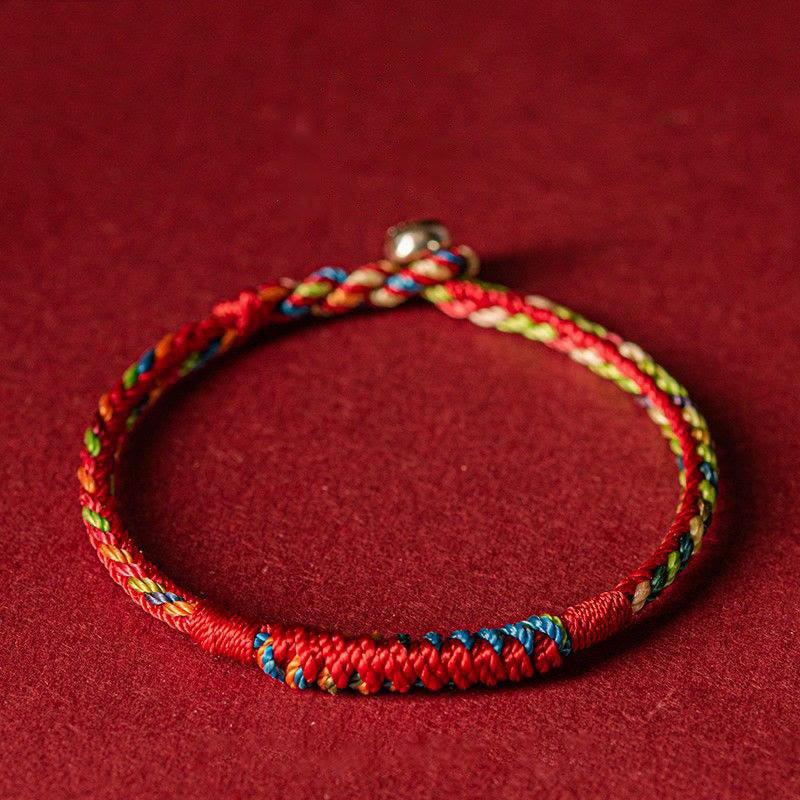 Bracelet de protection fait main en fil rouge à cinq couleurs