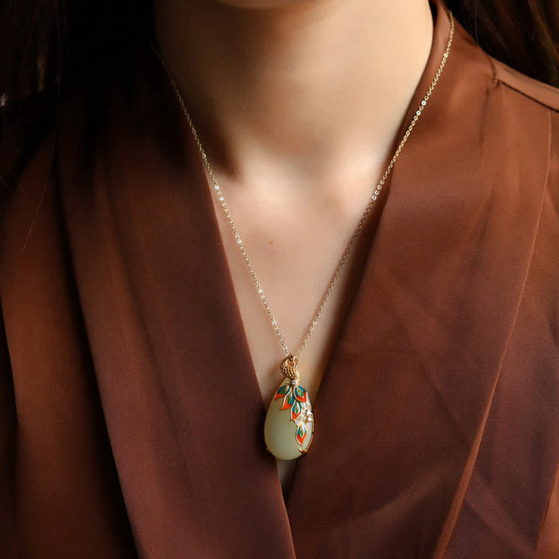 Collier de protection en jade blanc paon pour la sagesse et la chance