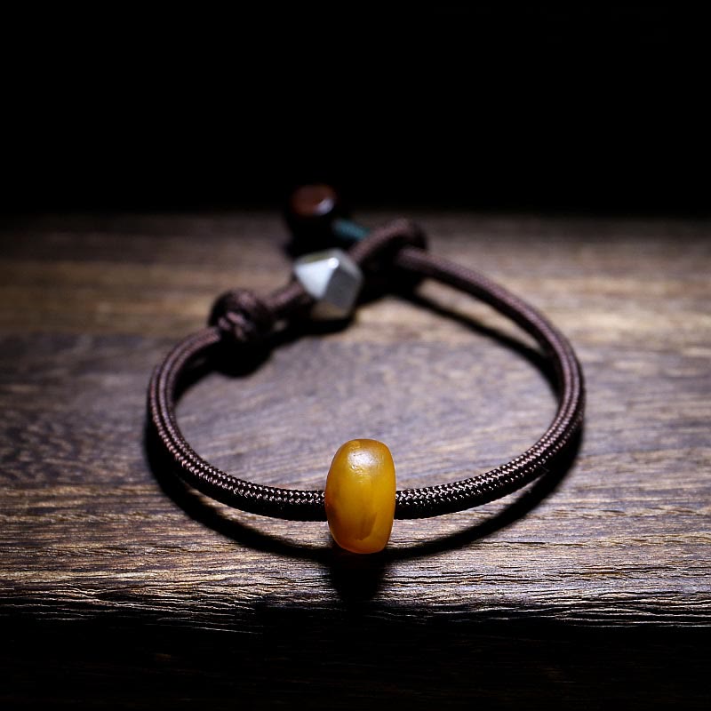 Bracelet d'ambre apaisant et anti-anxiété du zodiaque chinois 18 cm
