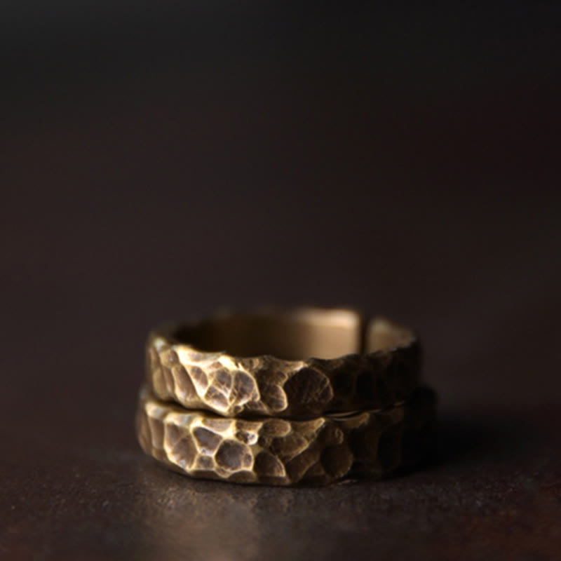 Bague porte-bonheur tibétaine réglable en cuivre pour une énergie positive
