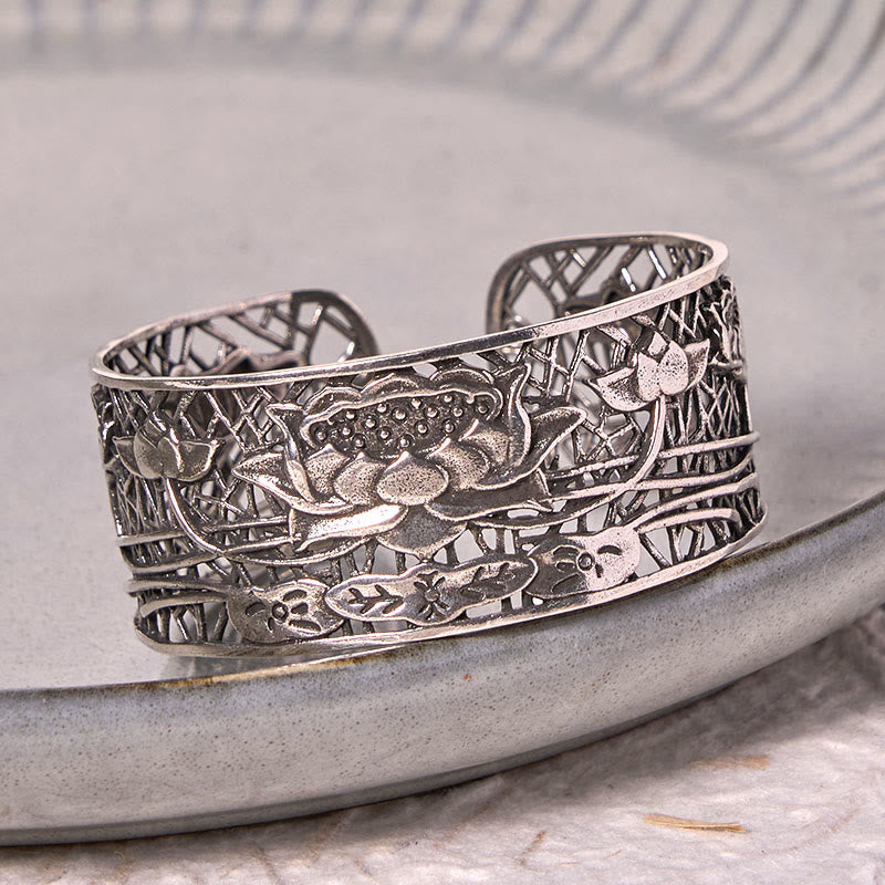 Bracelet jonc réglable en cuivre plaqué argent avec motif lotus