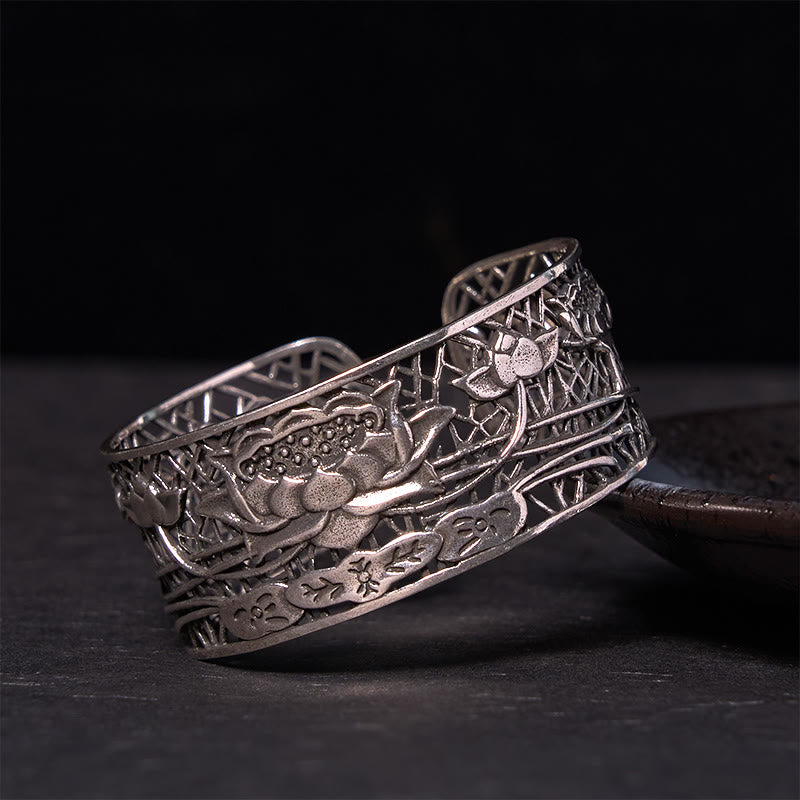 Bracelet jonc réglable en cuivre plaqué argent avec motif lotus