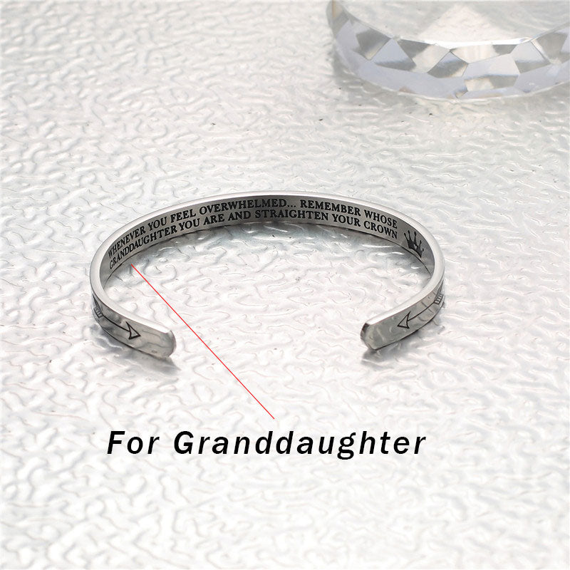 Bracelet réglable en acier inoxydable avec gravure personnalisée