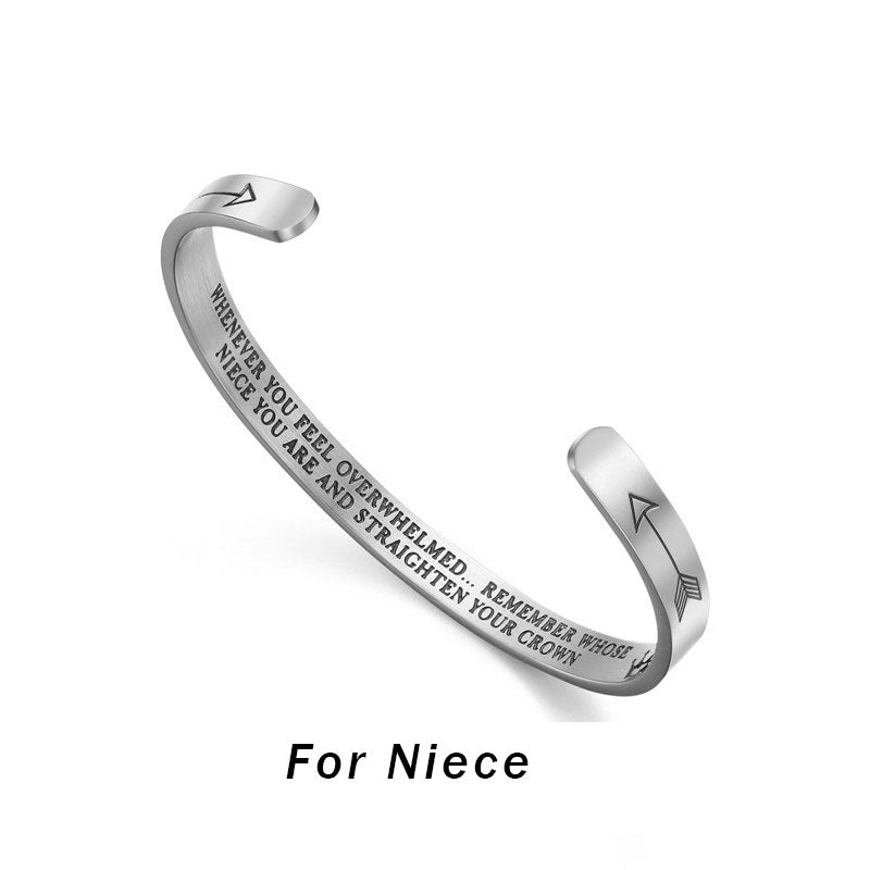 Bracelet réglable en acier inoxydable avec gravure personnalisée