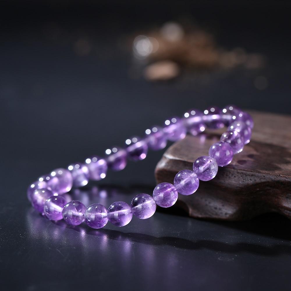 Bracelet en quartz améthyste pour l'équilibre spirituel