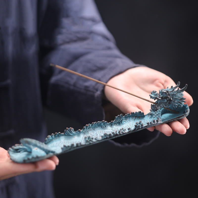 Brûleur d'encens dragon en alliage de bon augure pour la méditation