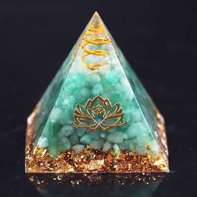 Pyramide d'abondance d'orgone en aventurine