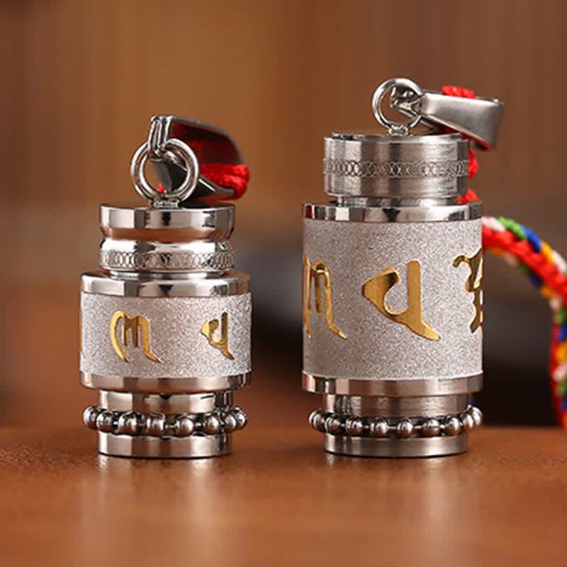 Pendentif de sagesse en acier titane Om Mani Padme Hum 1,2 cm