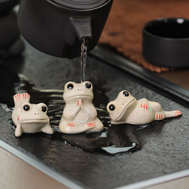 Mini Ceramic Praying Frog Figurine for Wealth and Prosperity