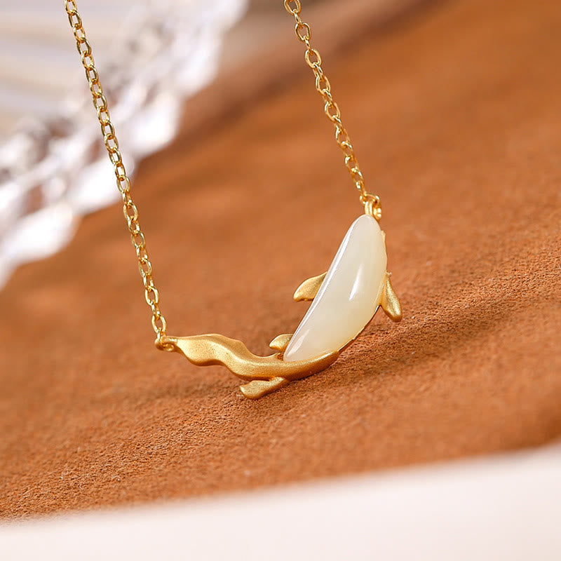 Collier porte-bonheur en jade blanc et dauphin | Argent sterling 925