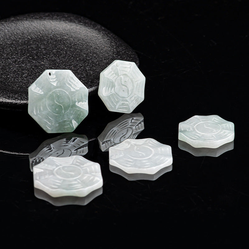 Collier de chance en jade naturel Bagua Yin Yang pour la prospérité