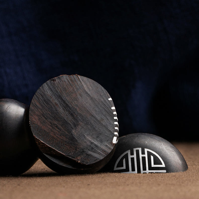 Porte-clés en ébène et gourde de santal rouge pour la chance et la protection