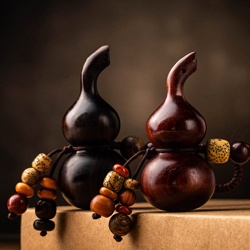 Porte-clés en ébène et gourde de santal rouge pour la chance et la protection