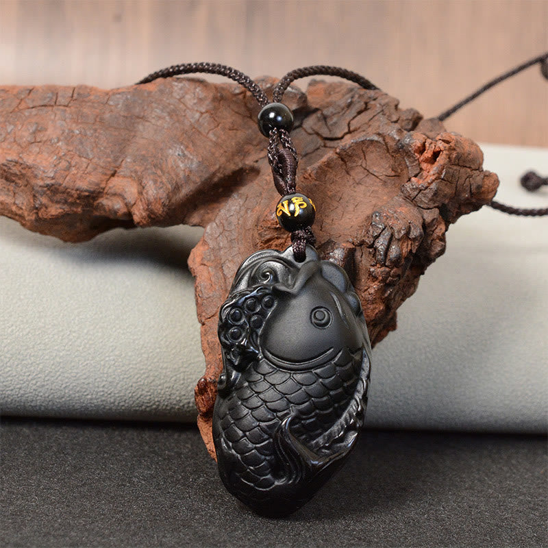 Collier pendentif en obsidienne noire avec symbole amphioxus
