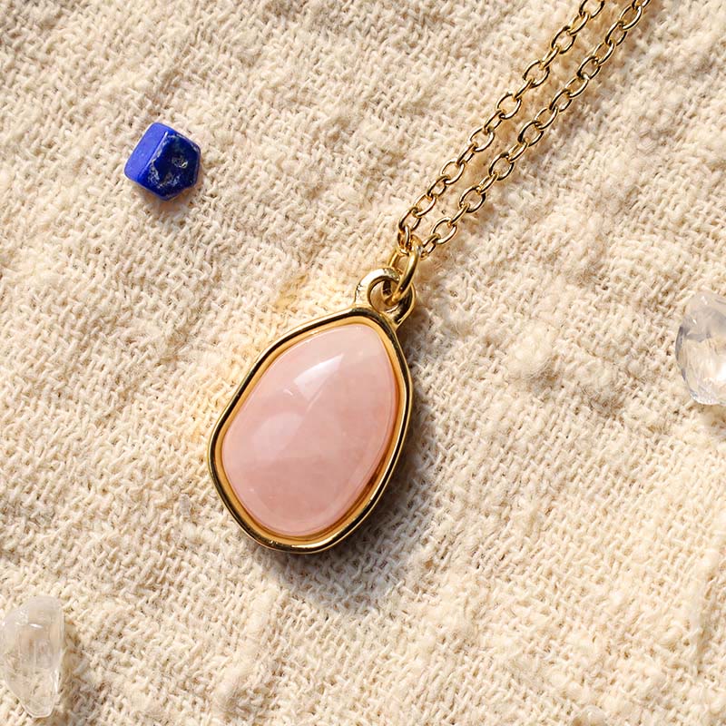 Collier pendentif en quartz rose naturel pour l'amour inconditionnel et la guérison