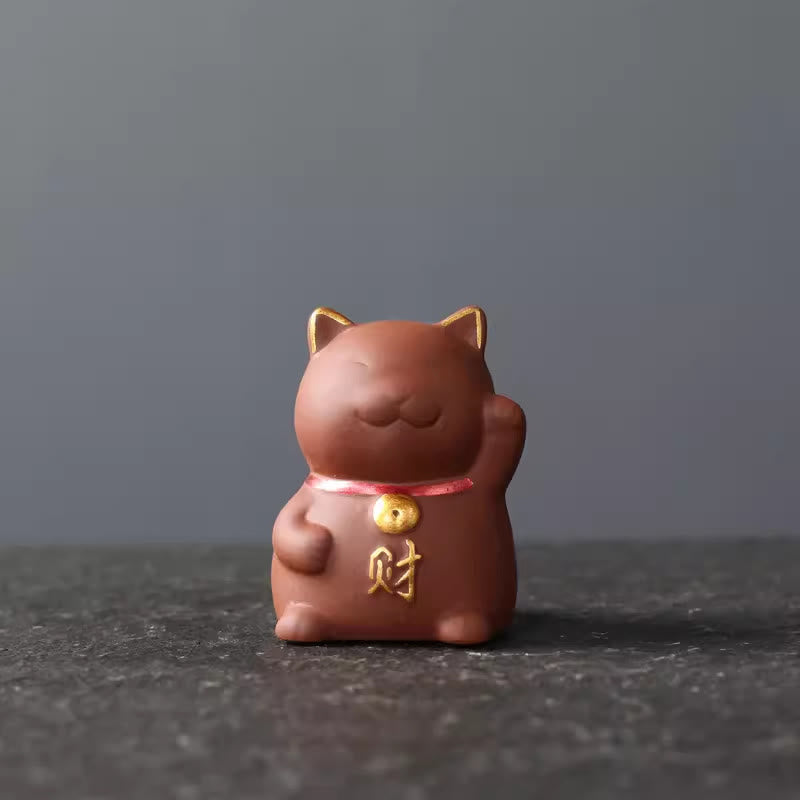 Figurine miniature de chat porte-bonheur en argile violette pour la prospérité