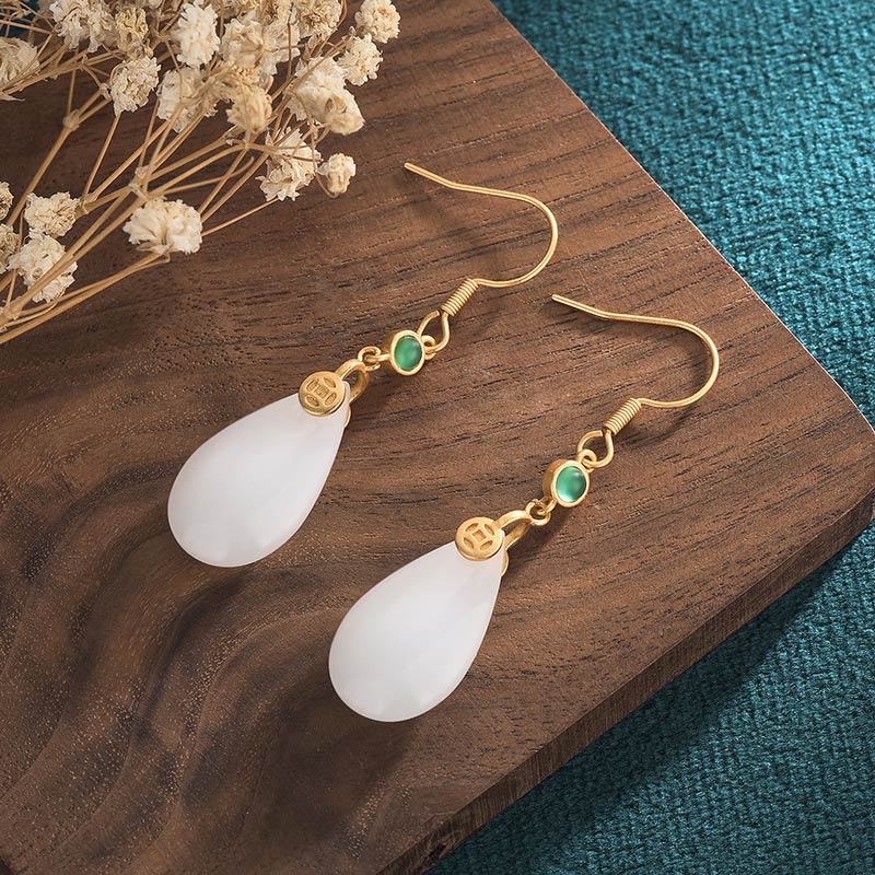 Boucles d'oreilles pendantes en jade blanc pour la protection et le bonheur
