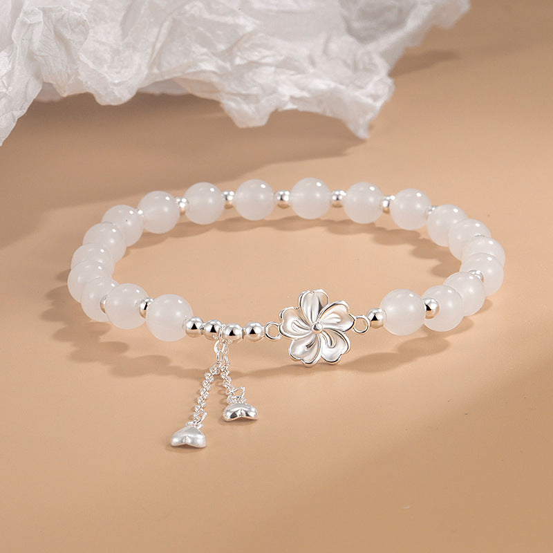 Bracelet porte-bonheur en jade blanc et fleur de pêcher 15-16 cm