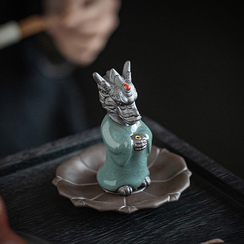 Brûleur d'encens en céramique en forme de dragon avec base en lotus et symbole Fu
