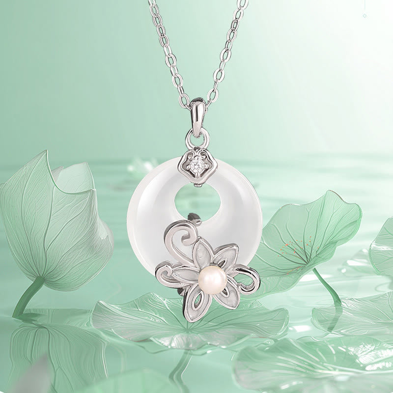 Collier Lotus en Calcédoine en Argent Sterling 999 pour la Paix et l'Harmonie