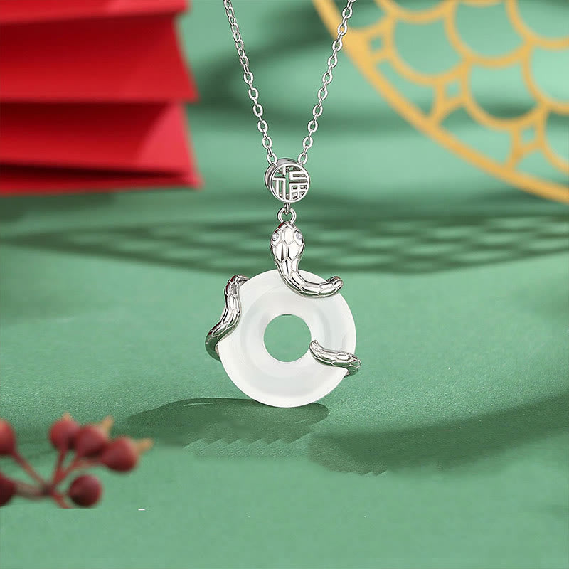 Collier Boucle de Paix en Calcédoine | Protection Année du Serpent