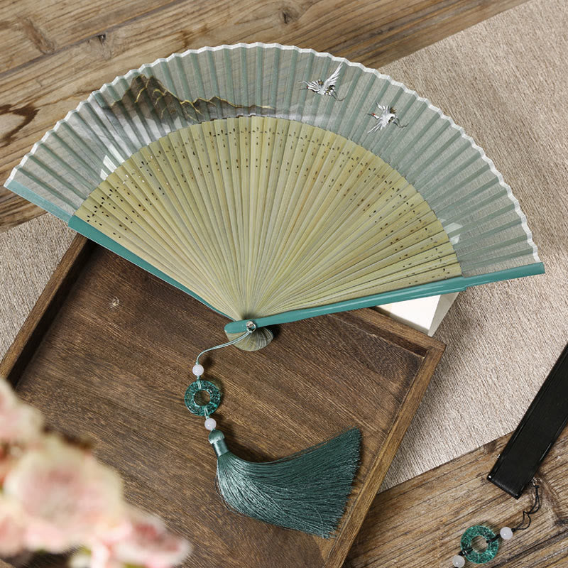 Éventail chinois pliable en soie et bambou 22,5 cm Motif grue rétro