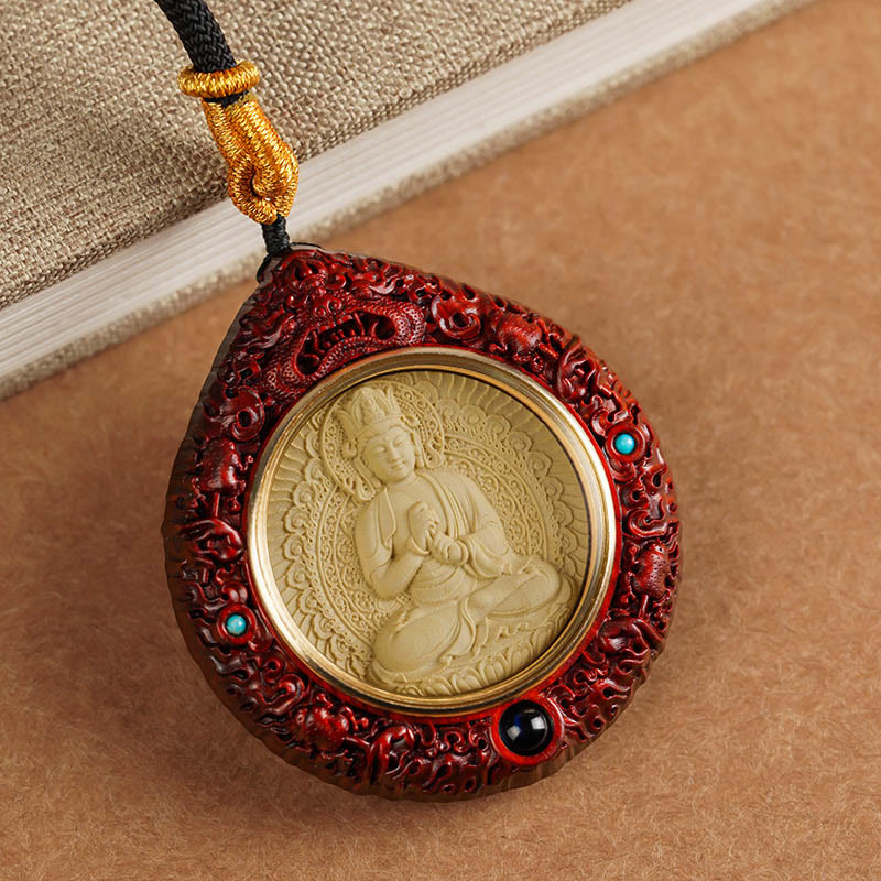 Collier du zodiaque chinois avec pendentif Avalokitesvara et bois de santal rouge