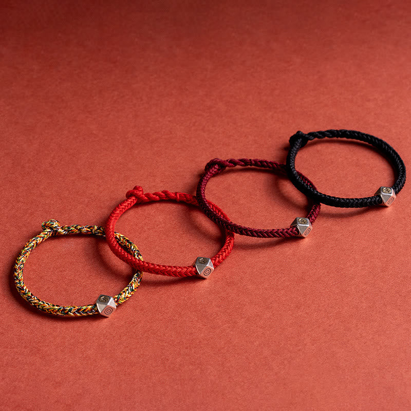 Bracelet de protection en argent avec fil rouge du zodiaque chinois