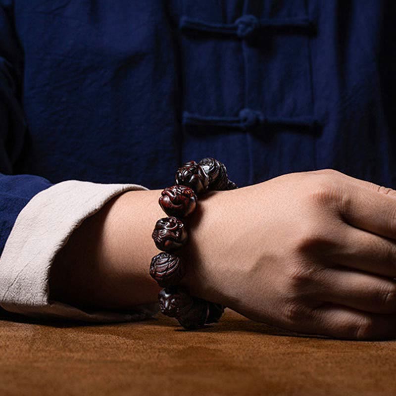Bracelet de protection en bois de santal rouge à petites feuilles du zodiaque chinois