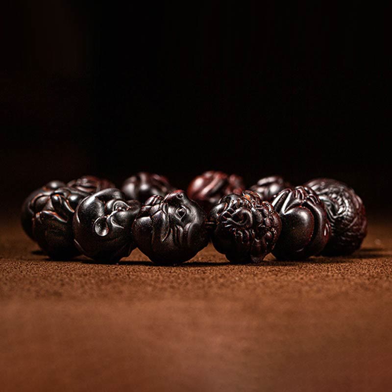 Bracelet de protection en bois de santal rouge à petites feuilles du zodiaque chinois