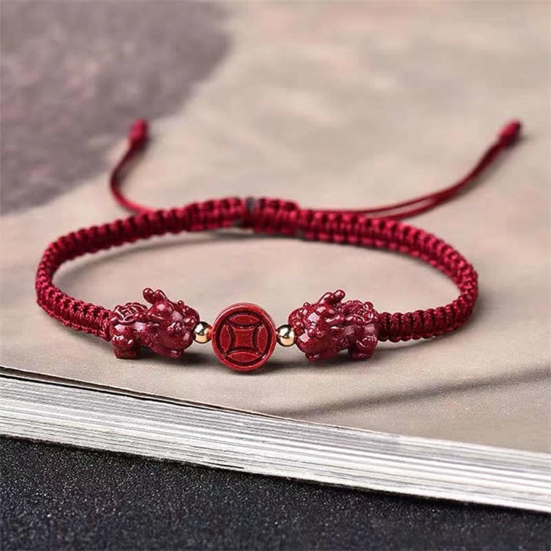 Bracelet en fil rouge avec pièce de cuivre Cinabre Pixiu pour la richesse