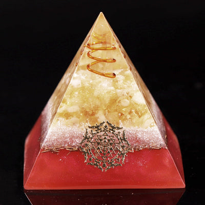 Pyramide de manifestation d'orgone en citrine