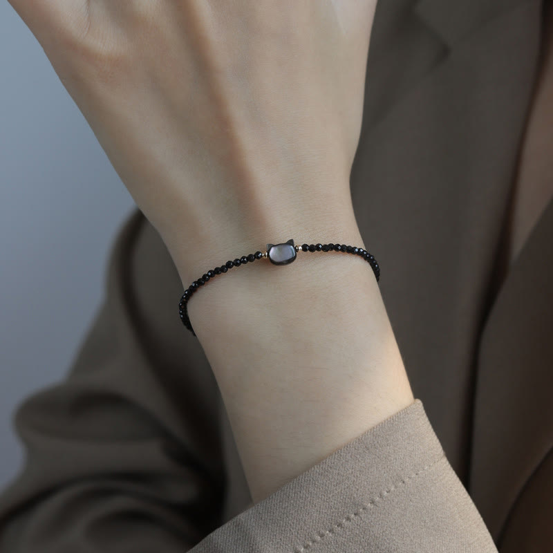 Bracelet en quartz transparent avec cristal blanc et breloque chat guérisseur plaquée or 14 carats