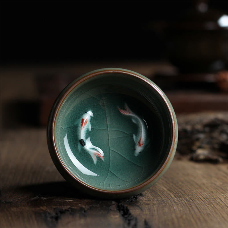 Tasse à thé en céramique motif carpes koï colorées 60 ml | Décor Zen