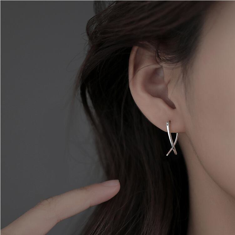 Boucles d'oreilles créoles spirituelles porte-bonheur en cuivre avec croix géométrique