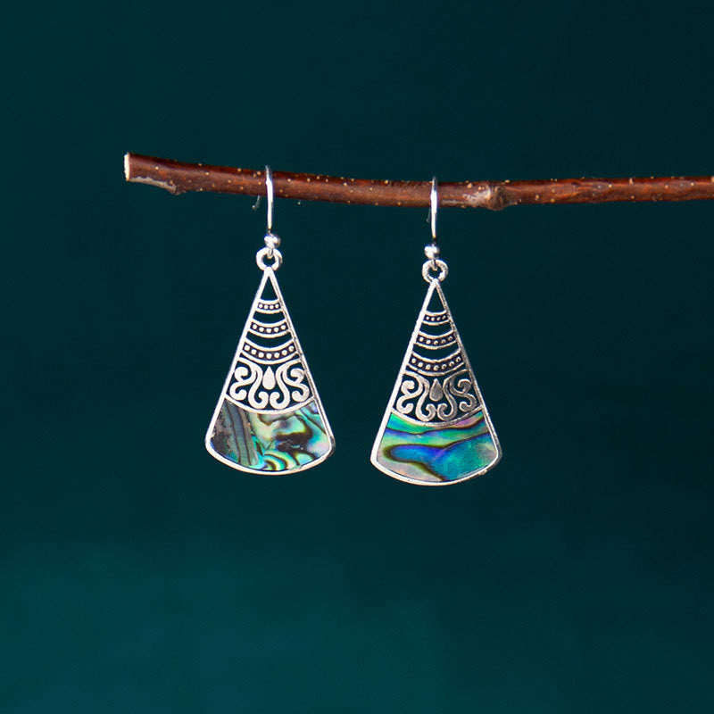 Boucles d'oreilles spirituelles en cuivre avec pierre Tridacna à motif creux et bénédiction