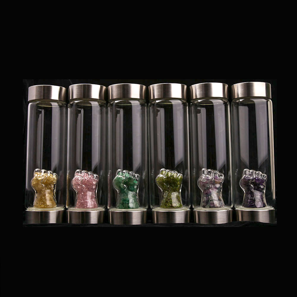 Bouteille d'eau en cristal avec base en pierres précieuses - Hydratation curative