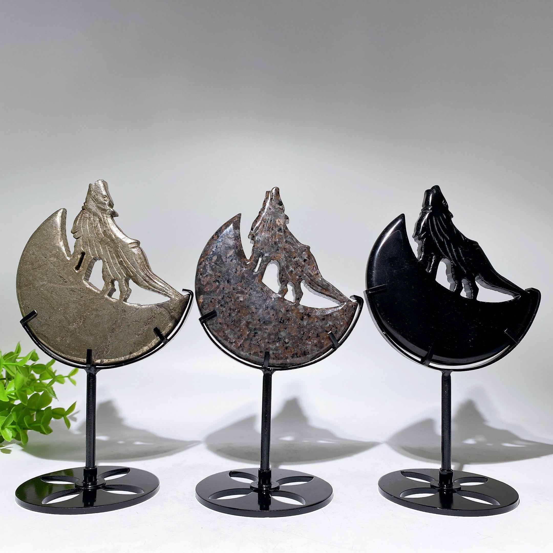 Statue de loup en cristal sculpté sur la lune, 10,7 cm