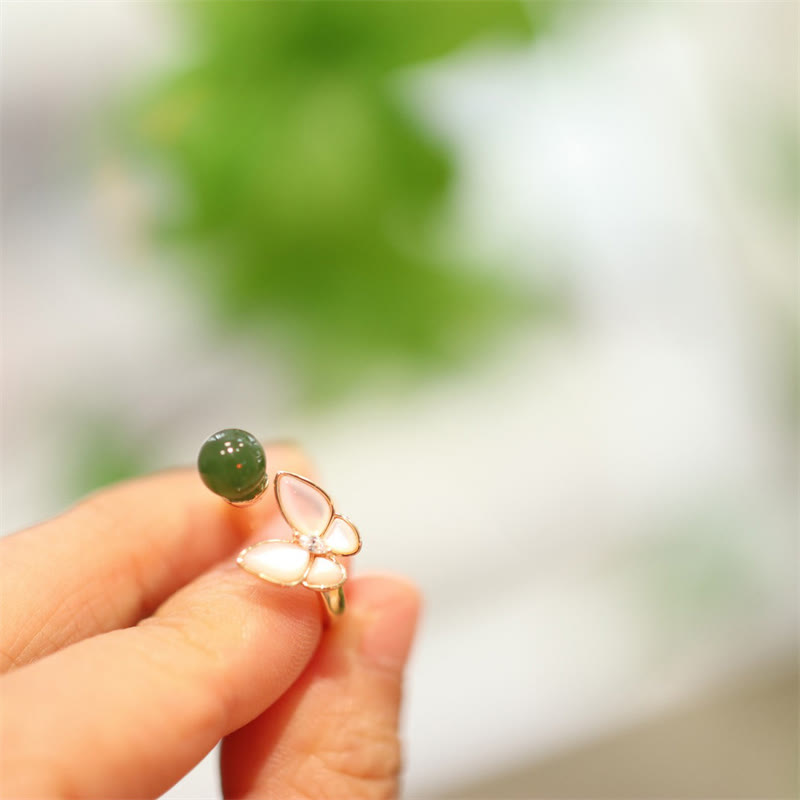 Ensemble collier, bague et boucles d'oreilles en jade cyan avec papillon de guérison