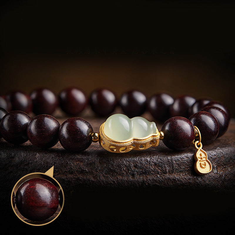 Bracelet en jade et bois de santal rouge à petites feuilles pour le calme et la protection