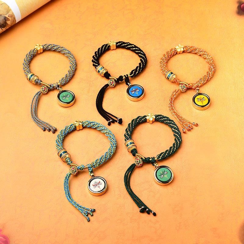 Bracelet de protection en fil rouge des cinq dieux de la richesse