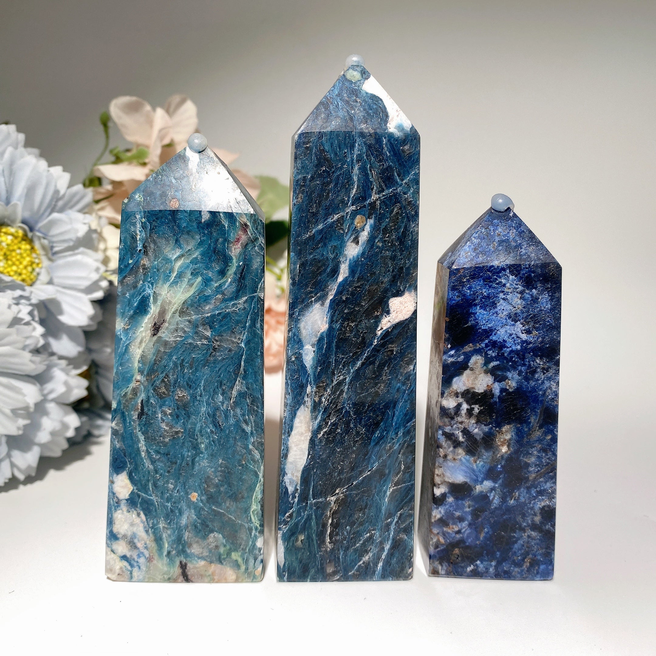 Dumortierite Crystal Tower 2.9-5.2 Inch Healing Display