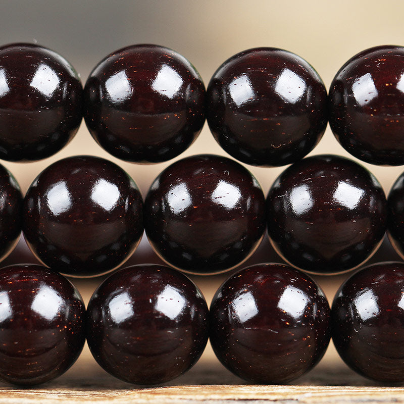 Bracelet de protection en bois de santal rouge à petites feuilles de 10 mm