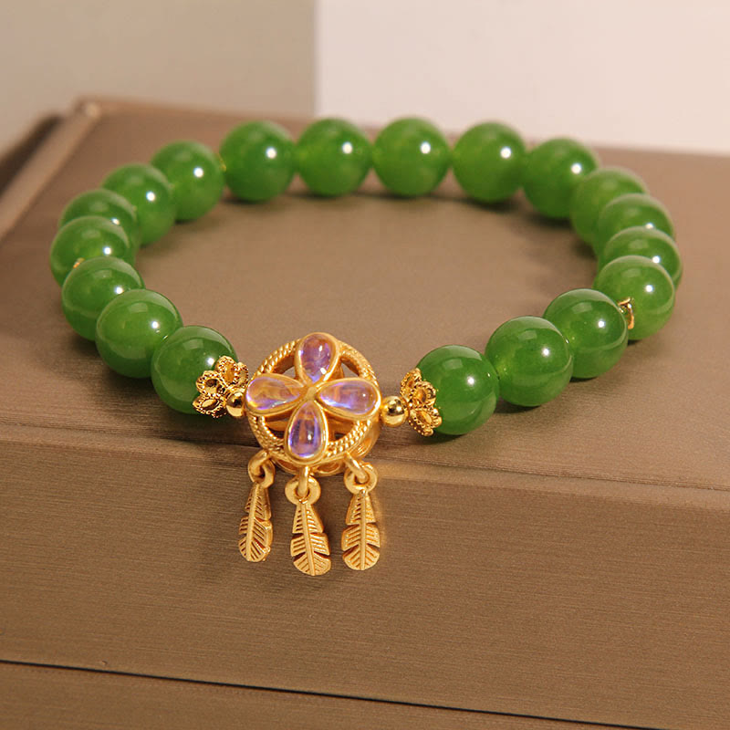 Bracelet attrape-rêves en jade vert 8 mm avec trèfle à quatre feuilles