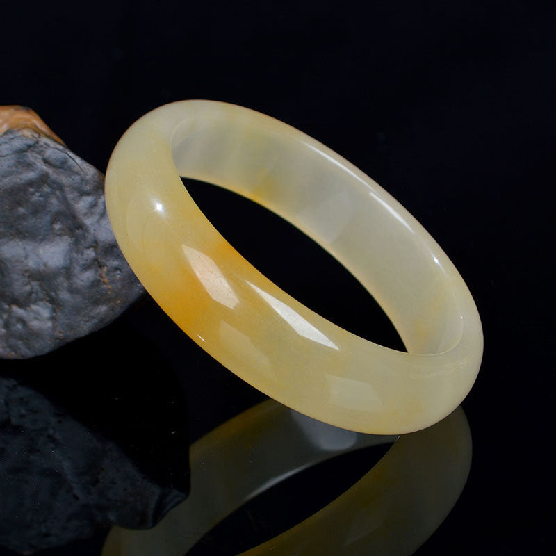 Bracelet jonc en jade et soie dorée 56 mm pour la chance et la richesse