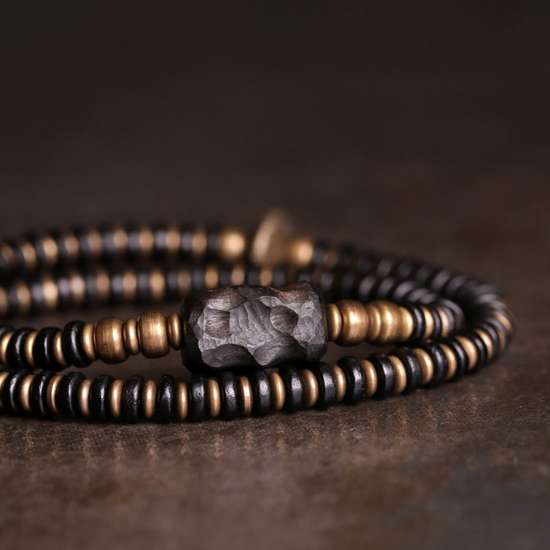 Bracelet double tour en bois d'ébène et bois de santal vert pour le calme